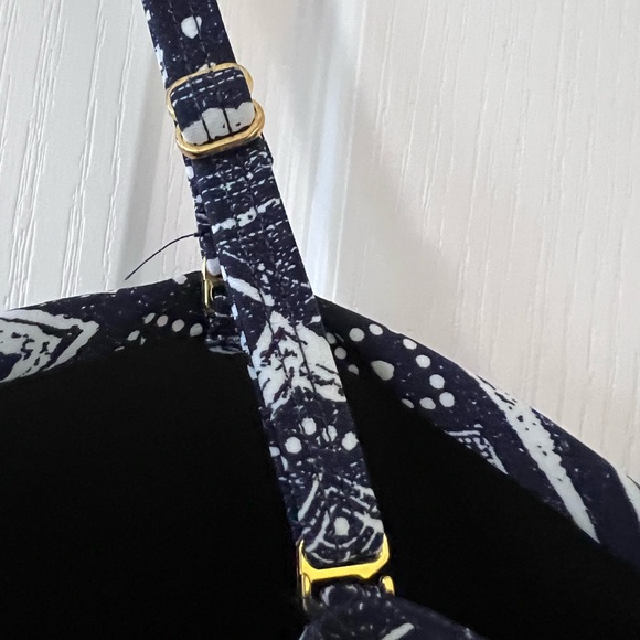 Shore Shapes Swimwear one piece swimsuit with adjustable straps 8 - Picture 5 of 13